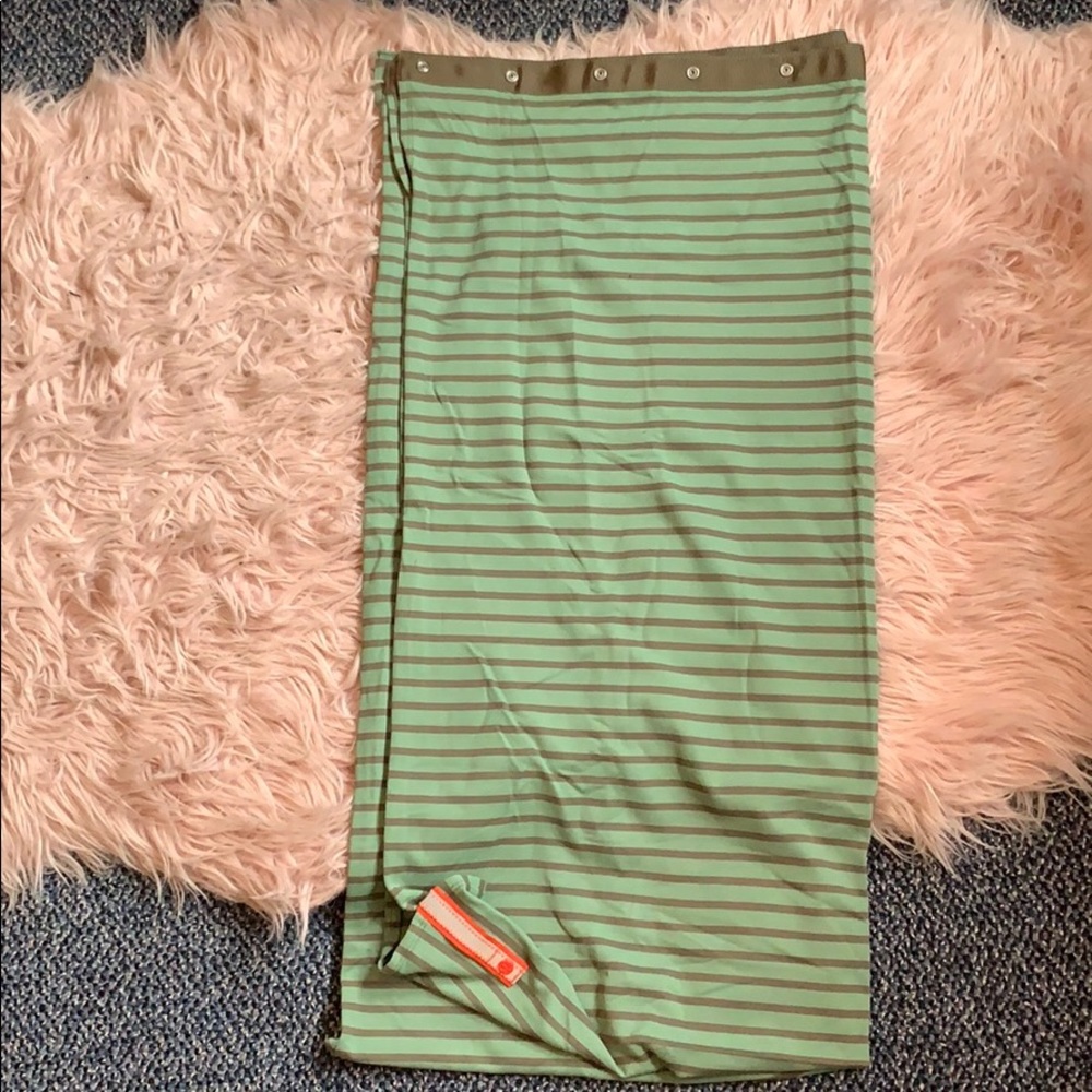 Lululemon women’s scarf
